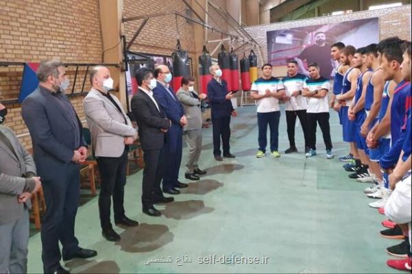 بازدید معاون وزیر ورزش از اردوی تیم بوكس جوانان