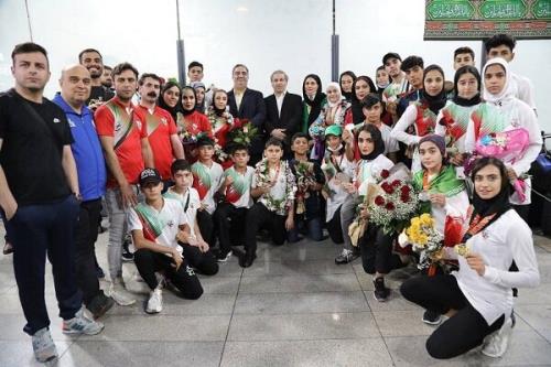 بازگشت موی تای کاران جوان به ایران
