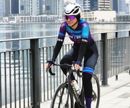 دوچرخه ۹۰۰ میلیونی اماراتی ها برای دختر رکابزن ایران