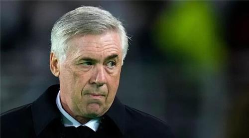 واکنش آنچلوتی به تمدید بنزما و جذب ام باپه