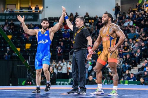 کم کاری را جبران می کنم