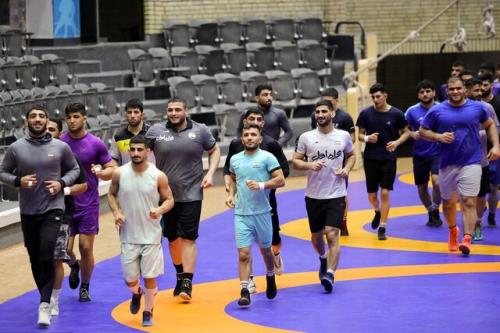 دعوت رنگرز از ۳۰ کشتی گیر به اردوی تیم ملی