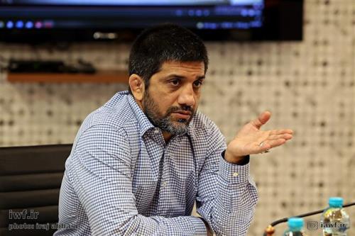 عصبانیت علیرضا دبیر از پیمان یوسفی در برنامه تلویزیونی به همراه فیلم