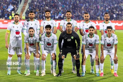 نگاهی به فصل پر فراز و نشیب ذوب آهن