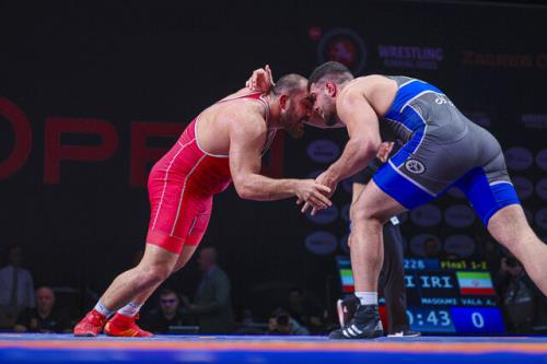 شکست شاگردان رضا یزدانی مقابل استقلال در لیگ برتر کشتی آزاد